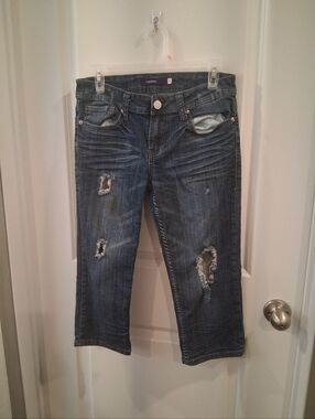 Vigoss Distressed Dark Blue Cropped Jeans Size 3